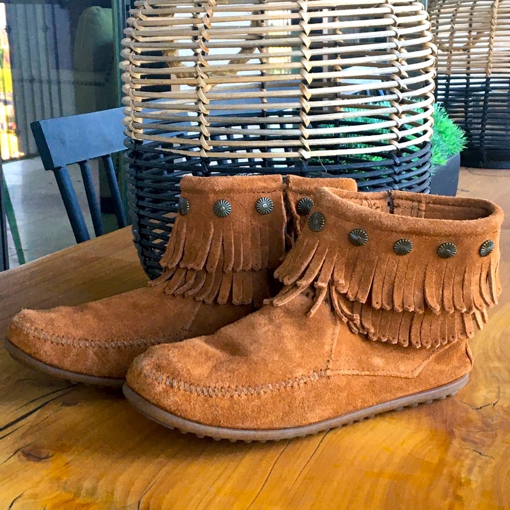 🪶Minnetonka leather moccasins